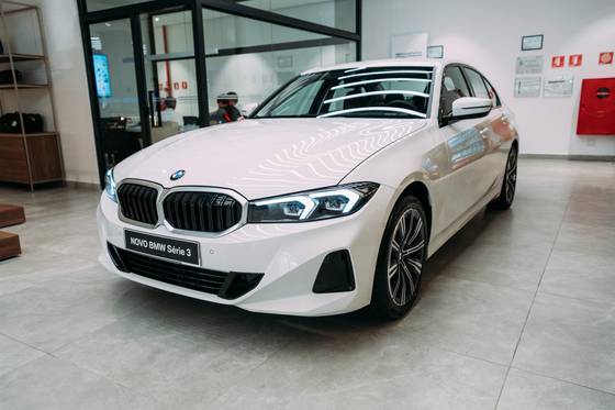 BMW 320i 2024