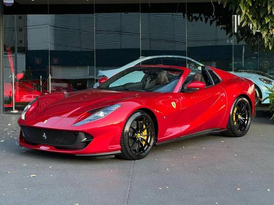 FERRARI 812 GTS 2023