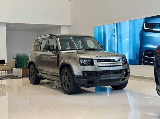 LAND ROVER DEFENDER 2025