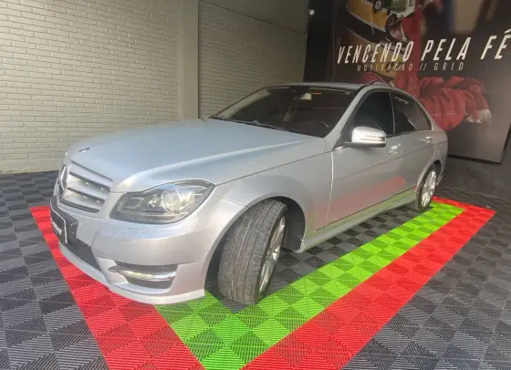 MERCEDES-BENZ C 200 2013
