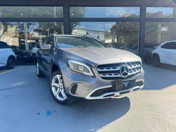 MERCEDES-BENZ GLA 200 2018