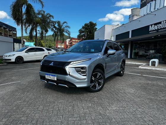 MITSUBISHI ECLIPSE CROSS 2025