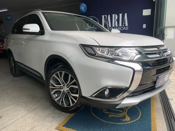 MITSUBISHI OUTLANDER 2018