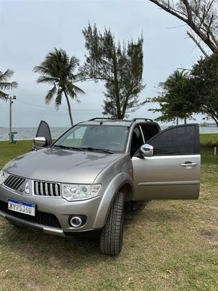 MITSUBISHI PAJERO DAKAR 2012