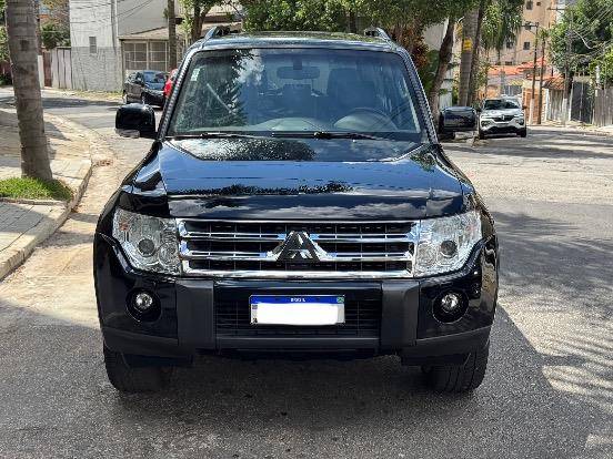 MITSUBISHI PAJERO FULL 2009