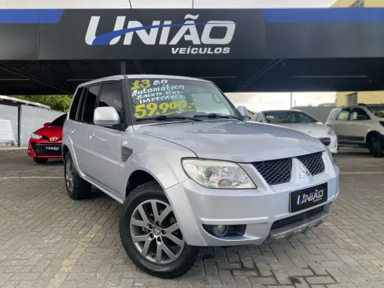 MITSUBISHI PAJERO TR4 2013