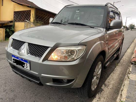 MITSUBISHI PAJERO TR4 2012