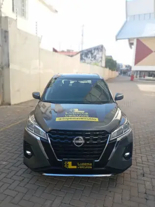 NISSAN KICKS 2023