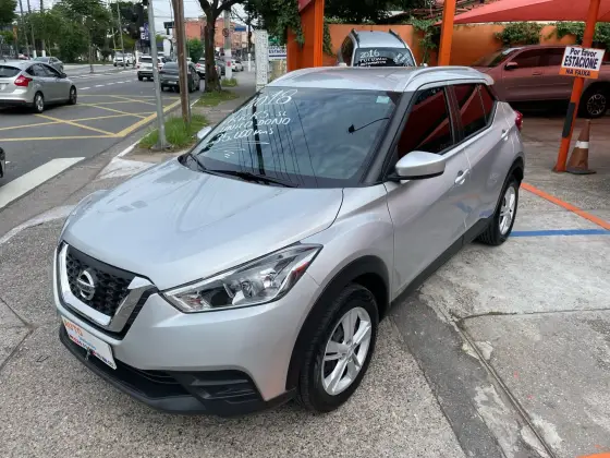 NISSAN KICKS 2018