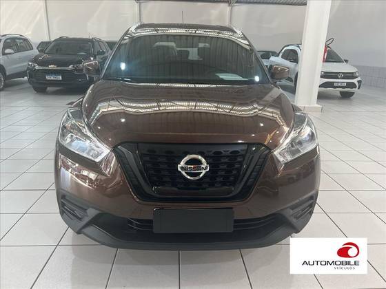 NISSAN KICKS 2020