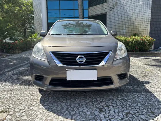 NISSAN VERSA 2014