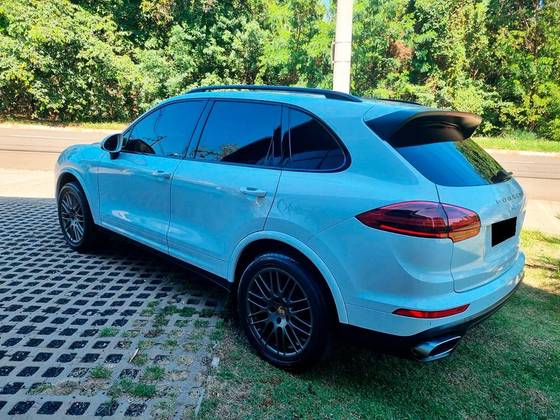 PORSCHE CAYENNE 2018