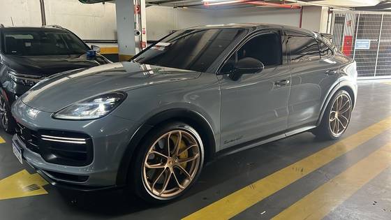 PORSCHE CAYENNE 2022