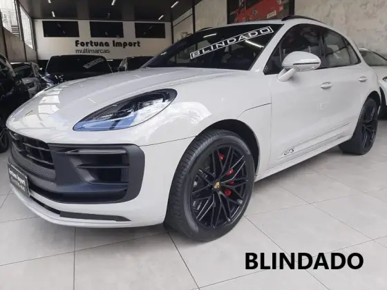 PORSCHE MACAN 2024
