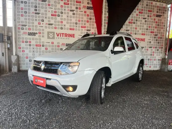 RENAULT DUSTER 2017