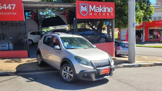 RENAULT SANDERO 2012