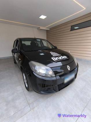 RENAULT SANDERO 2014