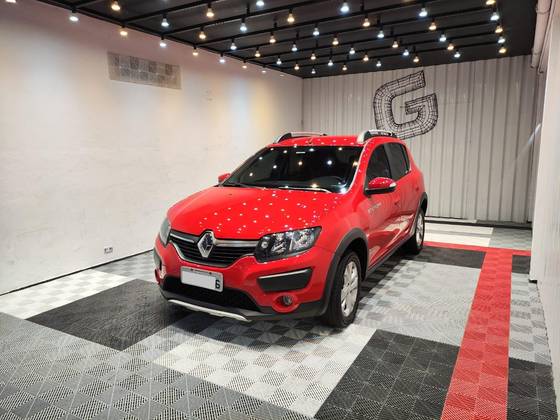 RENAULT SANDERO 2015