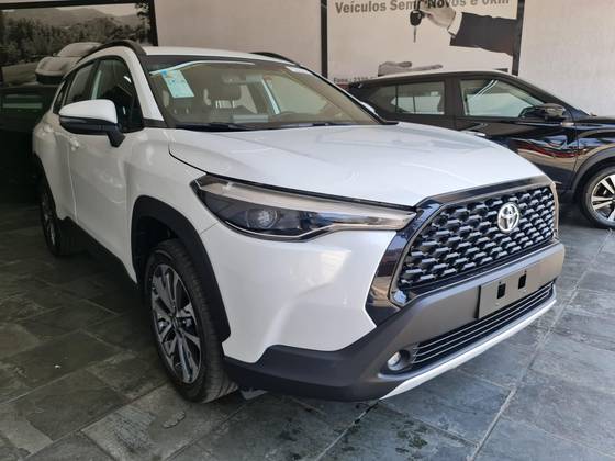 TOYOTA COROLLA CROSS 2026