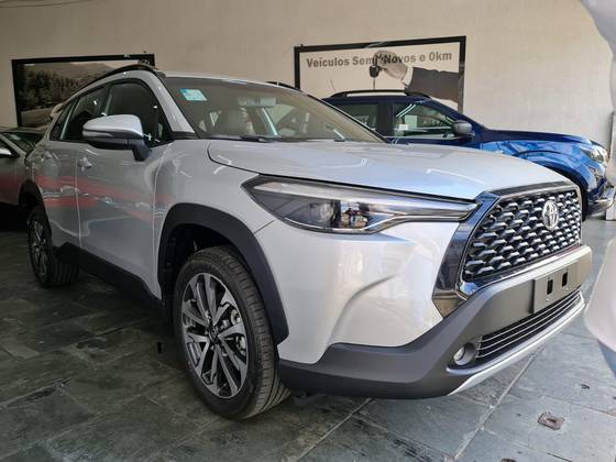 TOYOTA COROLLA CROSS 2026