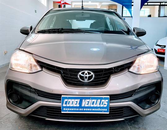 TOYOTA ETIOS 2018