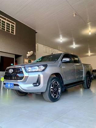 TOYOTA HILUX 2022