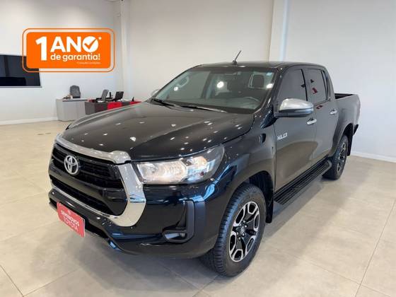 TOYOTA HILUX 2021