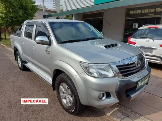 TOYOTA HILUX 2014