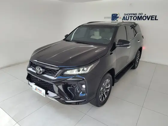 TOYOTA HILUX SW4 2022