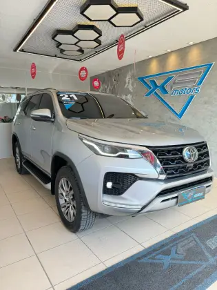 TOYOTA HILUX SW4 2021