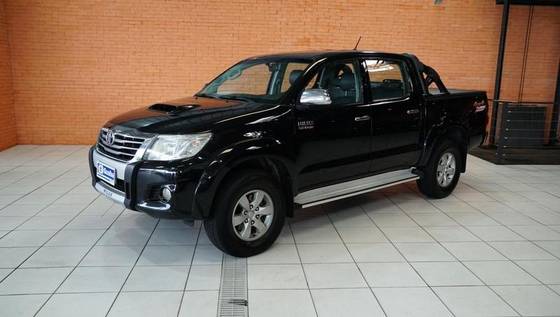 TOYOTA HILUX SW4 2012