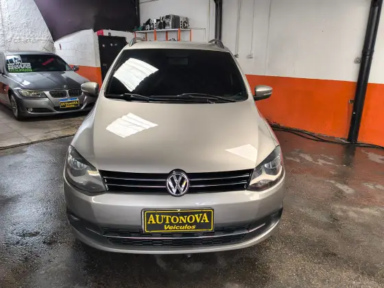 VOLKSWAGEN SPACEFOX 2011