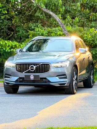 VOLVO XC60 2021