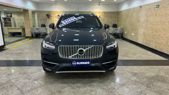 VOLVO XC90 2019