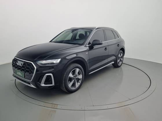AUDI Q5 2024