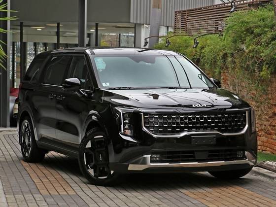 KIA CARNIVAL 2025