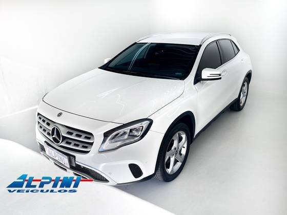 MERCEDES-BENZ GLA 200 2018