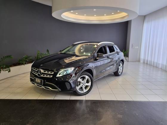 MERCEDES-BENZ GLA 200 2018