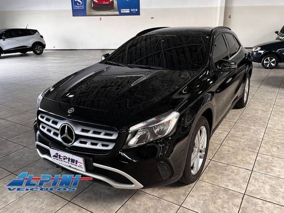 MERCEDES-BENZ GLA 200 2018