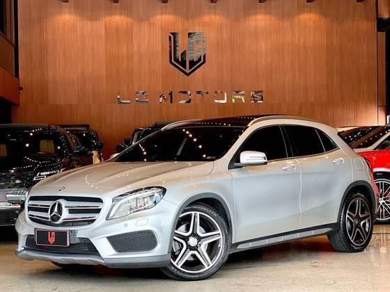 MERCEDES-BENZ GLA 250 2017