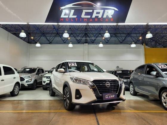 NISSAN KICKS 2023