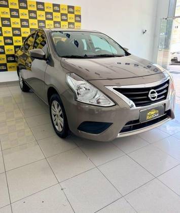 NISSAN VERSA 2016