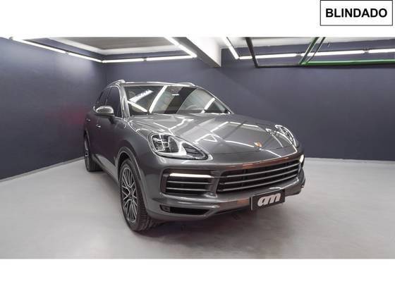 PORSCHE CAYENNE 2019