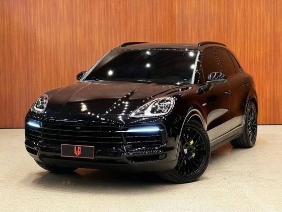 PORSCHE CAYENNE 2020