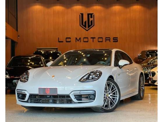 PORSCHE PANAMERA 2022
