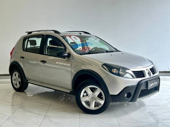 RENAULT SANDERO 2010