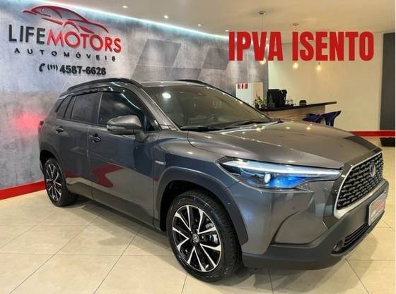 TOYOTA COROLLA CROSS 2024