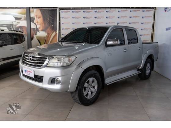 TOYOTA HILUX 2013