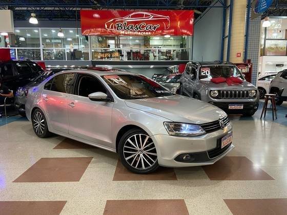VOLKSWAGEN JETTA 2014