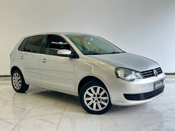 VOLKSWAGEN POLO 2013